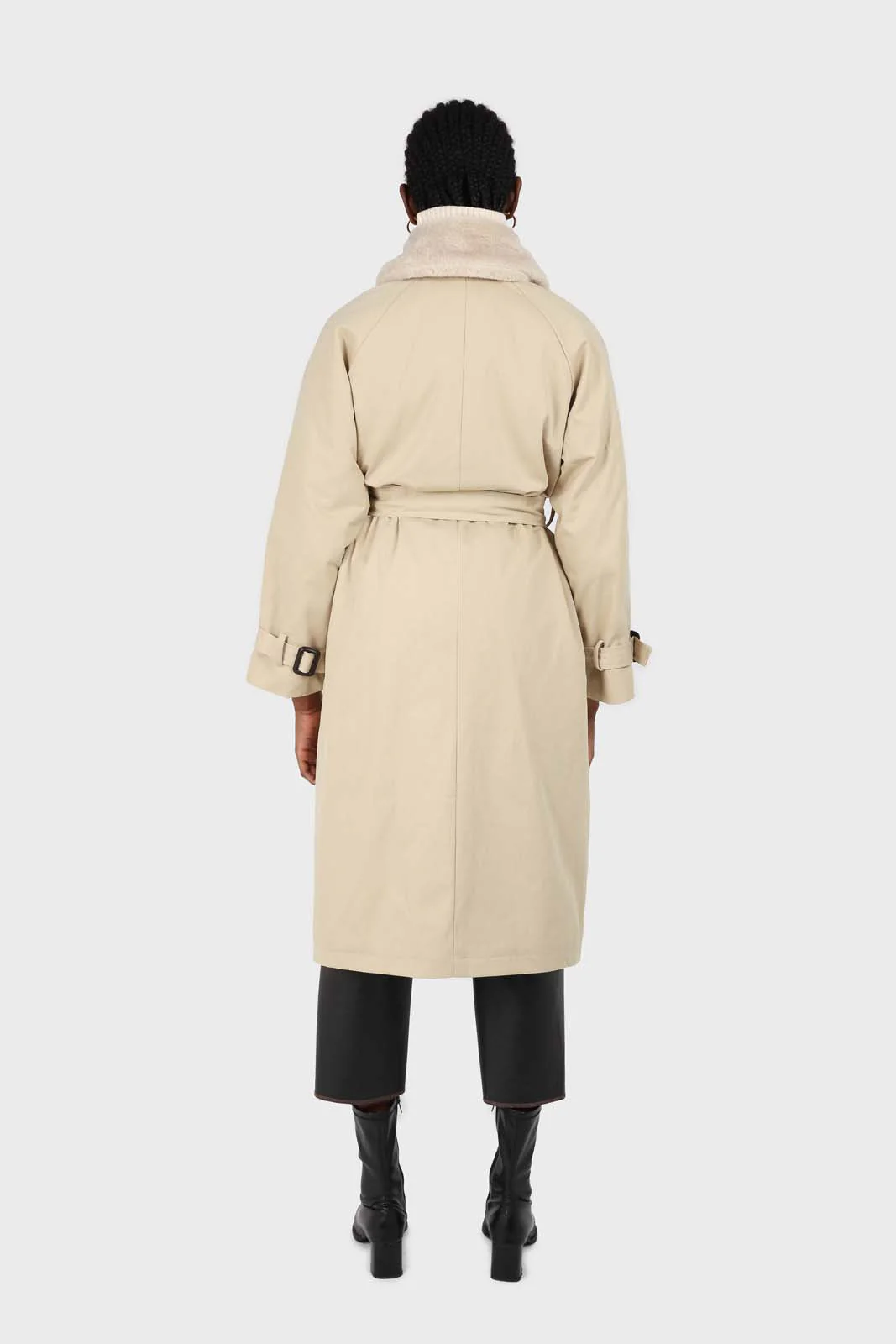 Light beige faux fur collar lined trench coat - Image 4