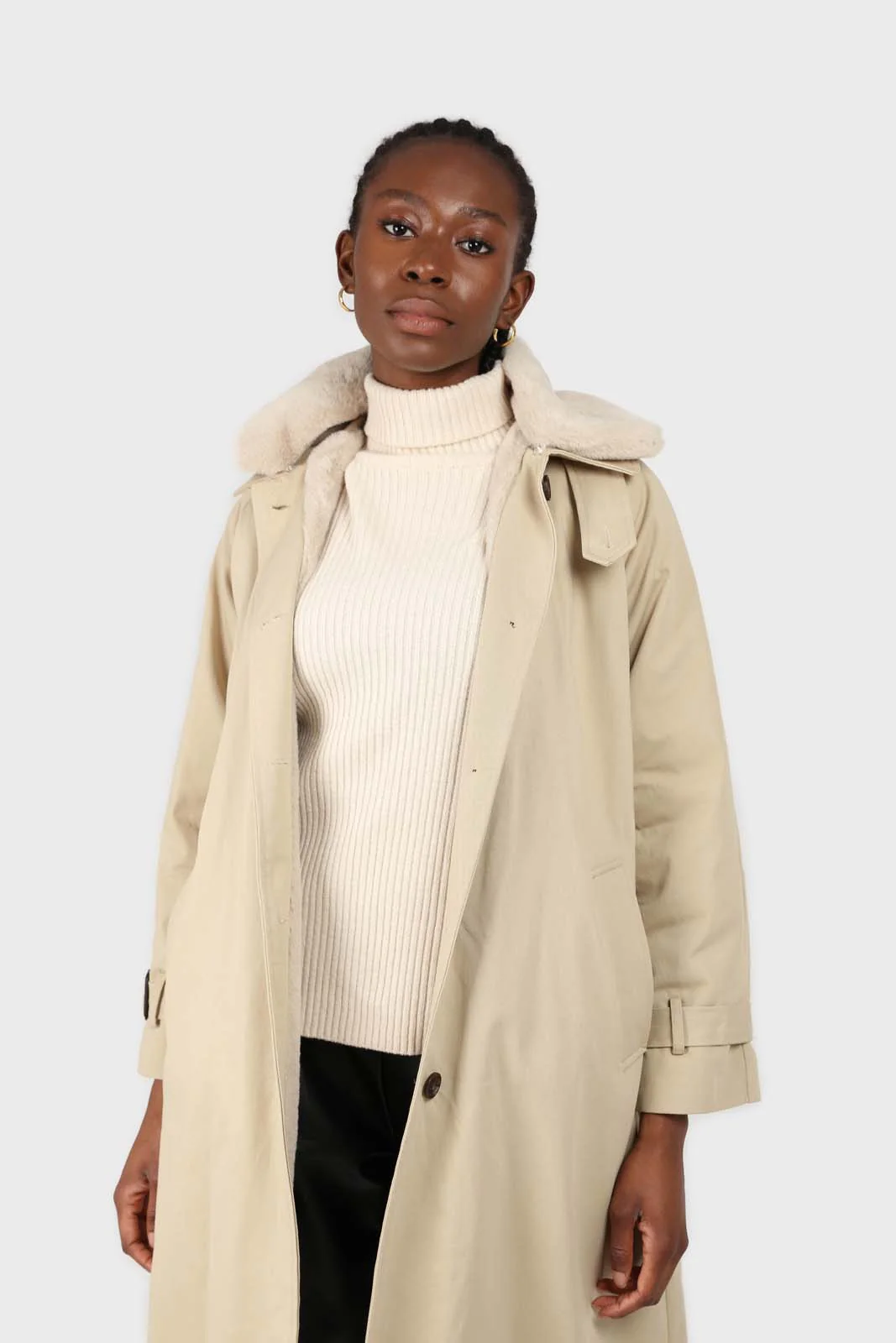 Light beige faux fur collar lined trench coat - Image 6