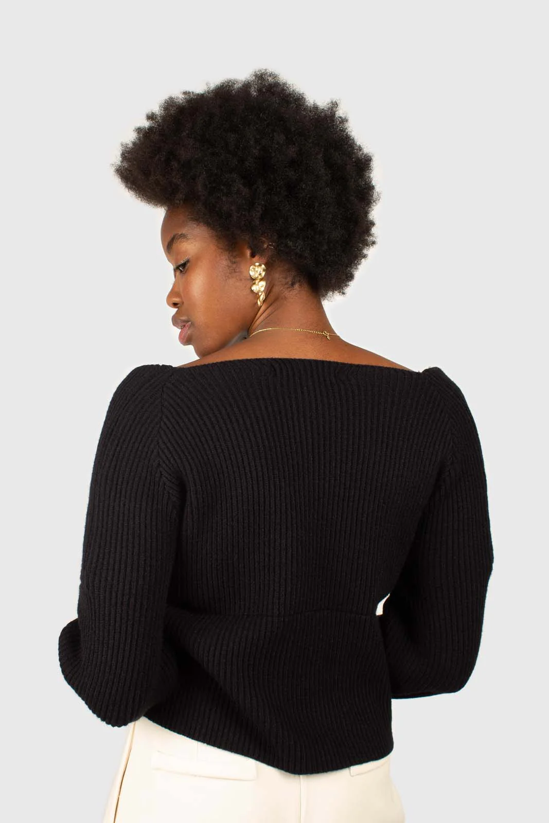 Black cross front panel knit top - Image 5