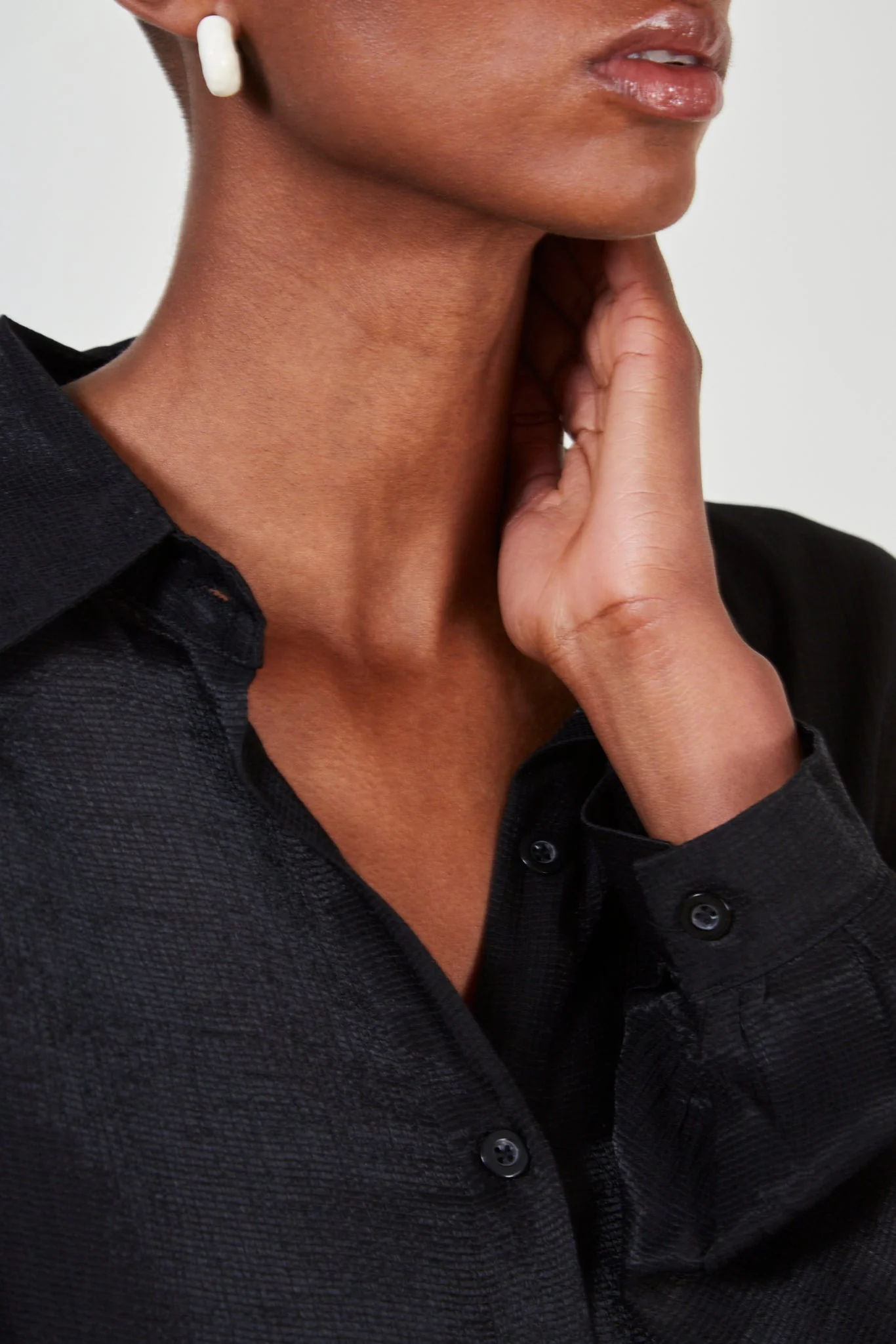 Black long sleeved gauzy shirt - Image 8