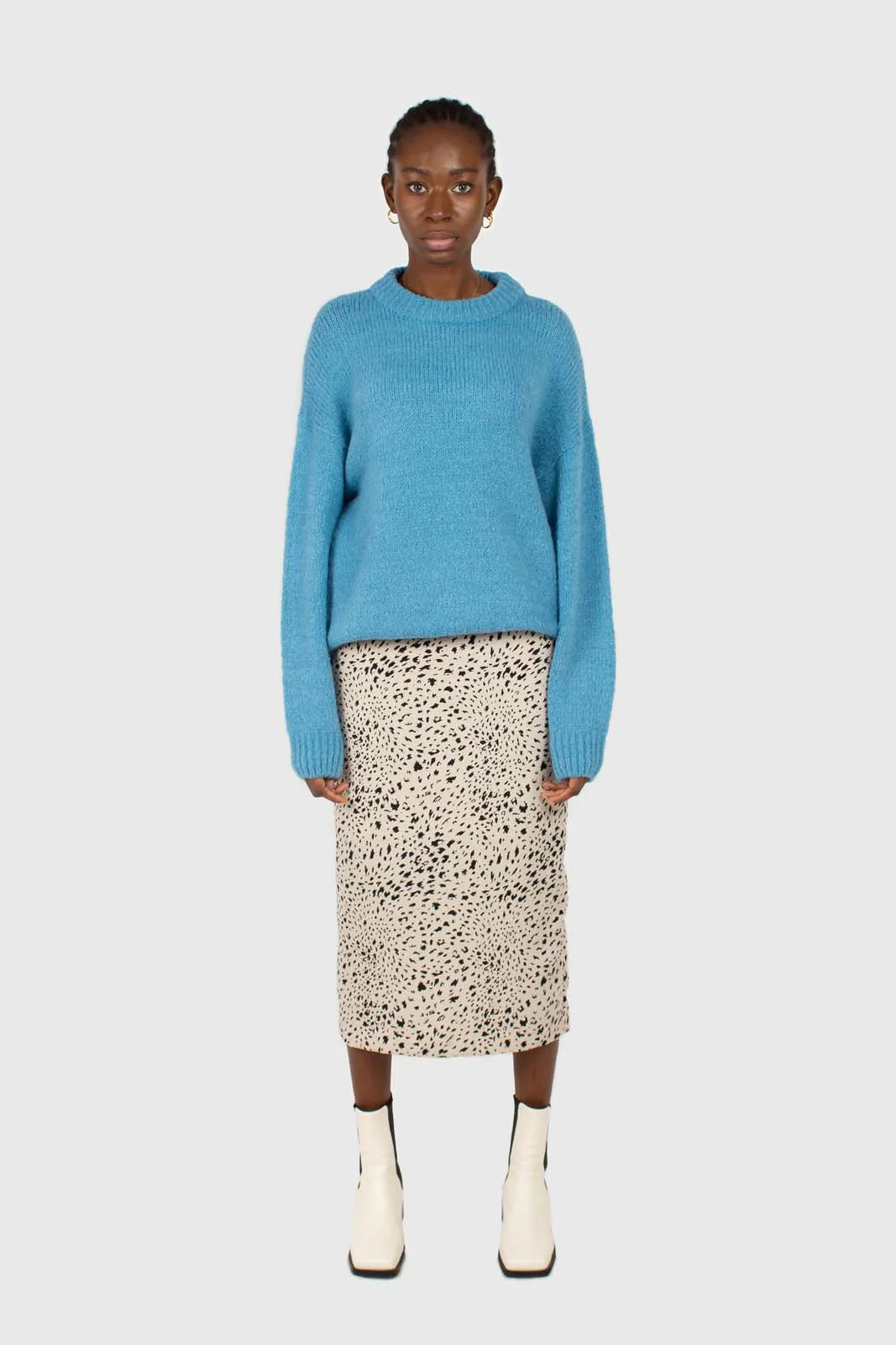 Bright blue oversized crew neck jumper - Image 4