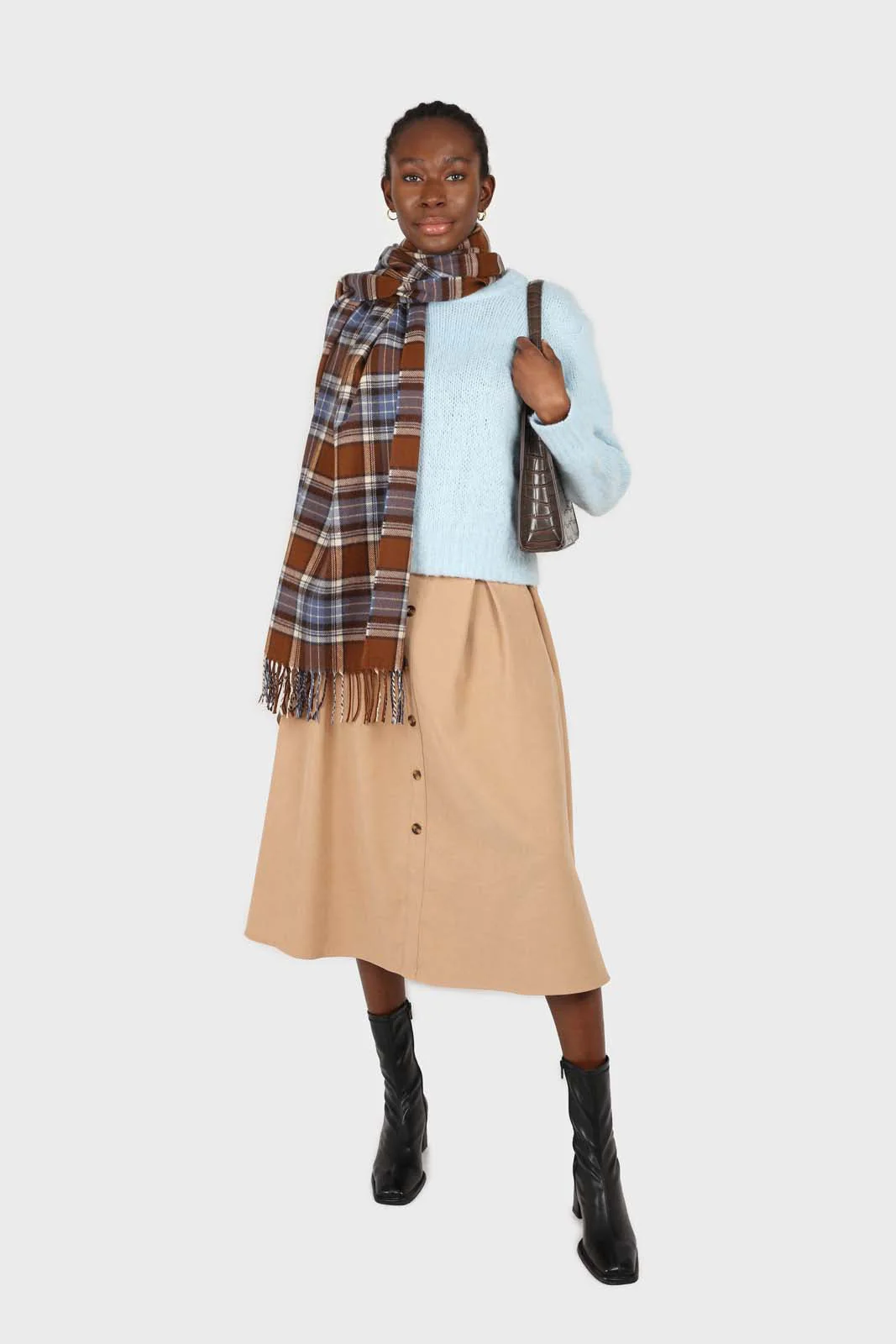 Brown and blue classic plaid scarf - Image 7