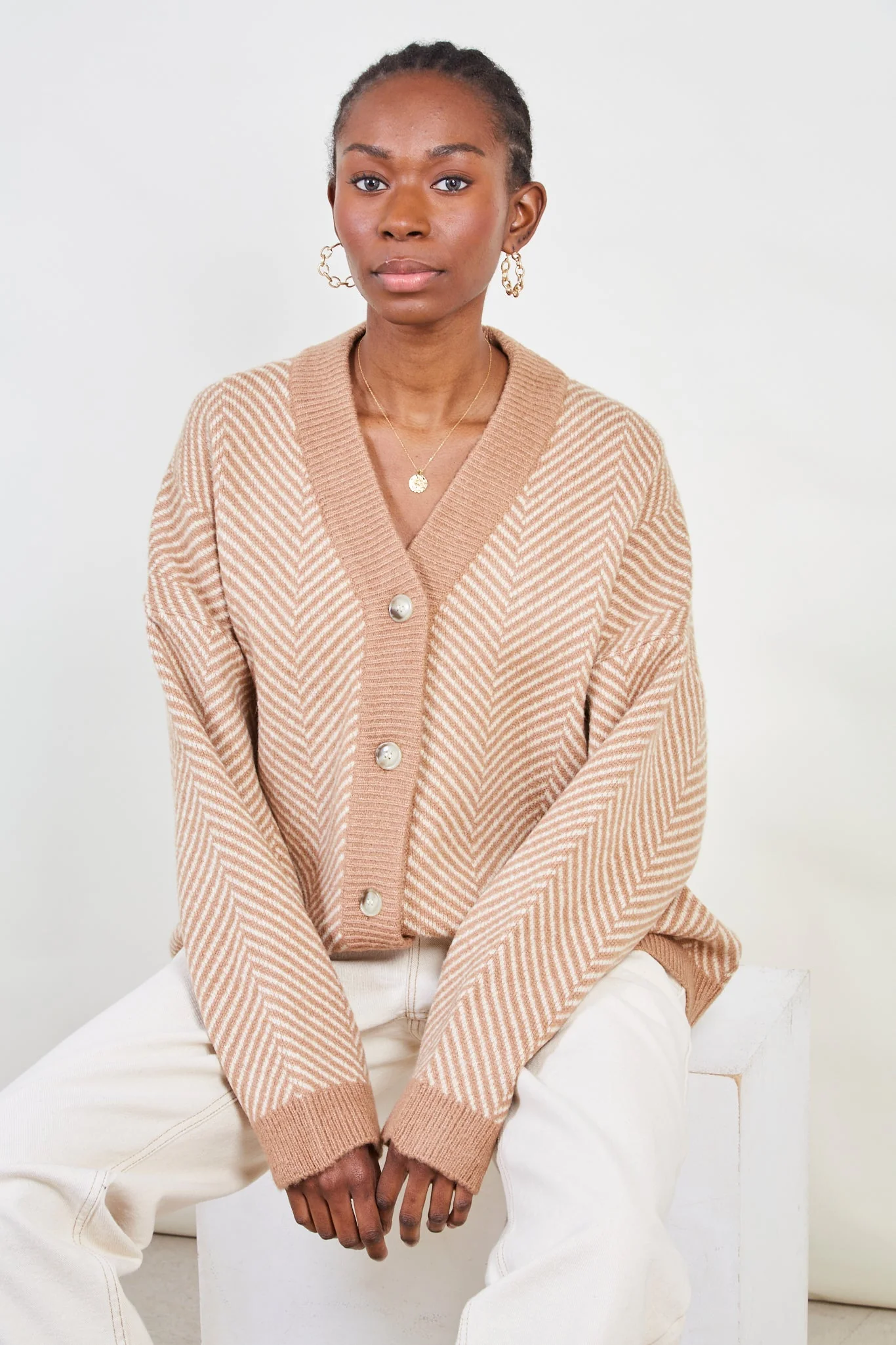 Brown and ivory herringbone cardigan - Image 5