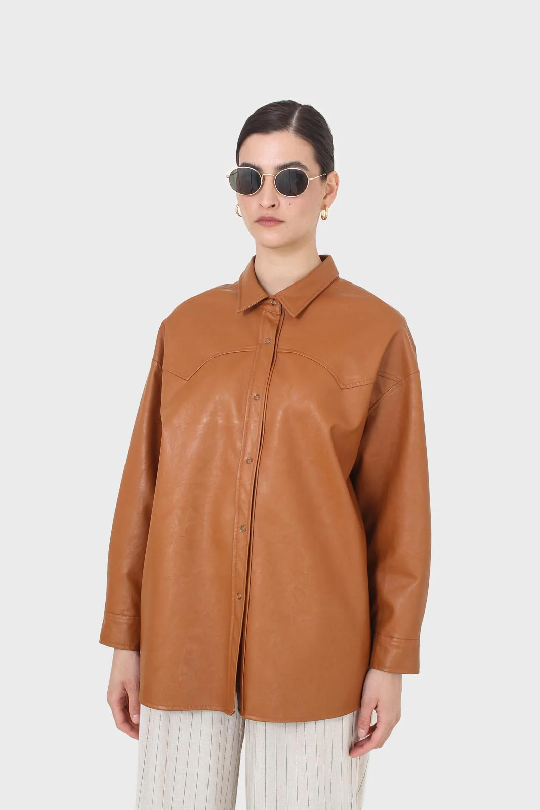 Camel vegan leather oversized shirt - Image 12