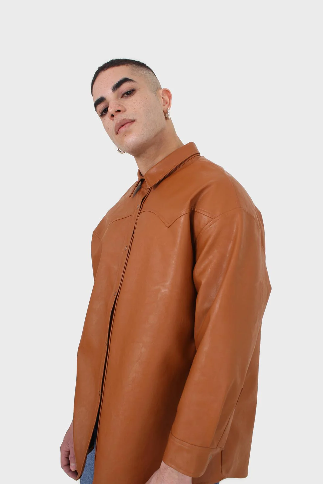 Camel vegan leather oversized shirt - Image 4