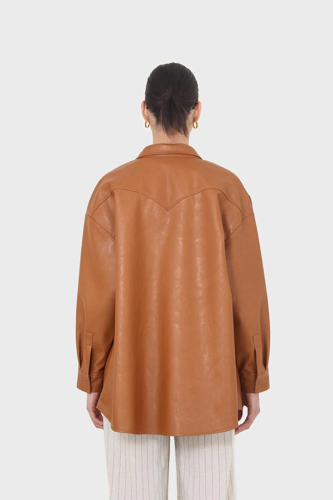 Camel vegan leather oversized shirt - Image 7