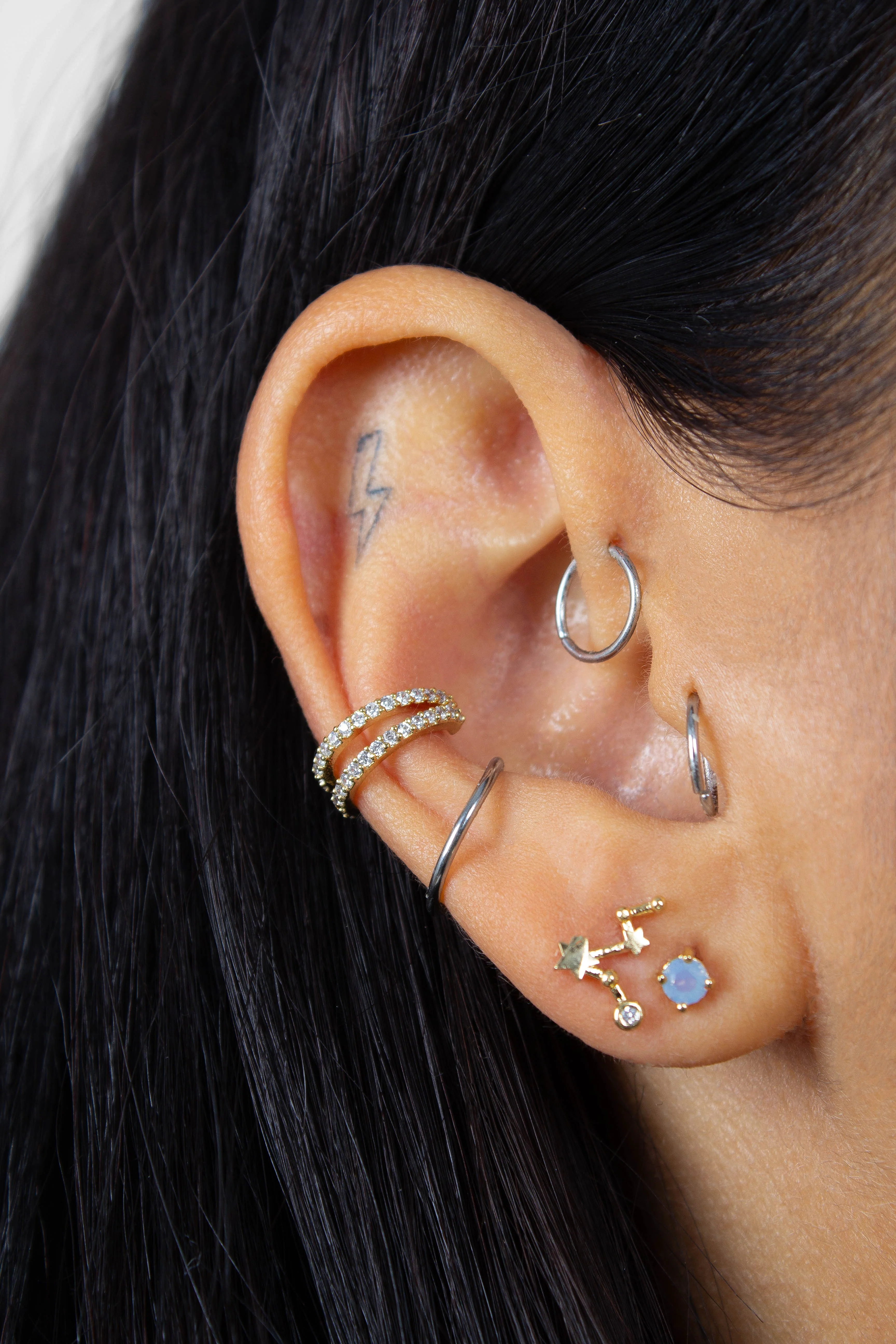 Gold birthstone zodiac earrings / Mar - Aquamarine light blue - Image 3