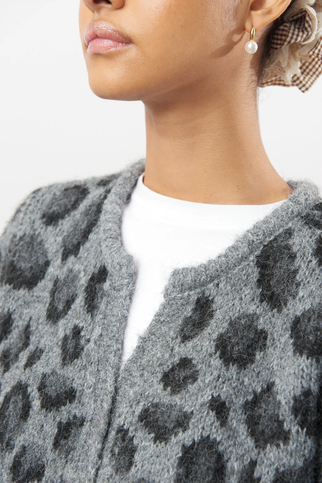 Grey leopard fuzzy wool blend cardigan - Image 3