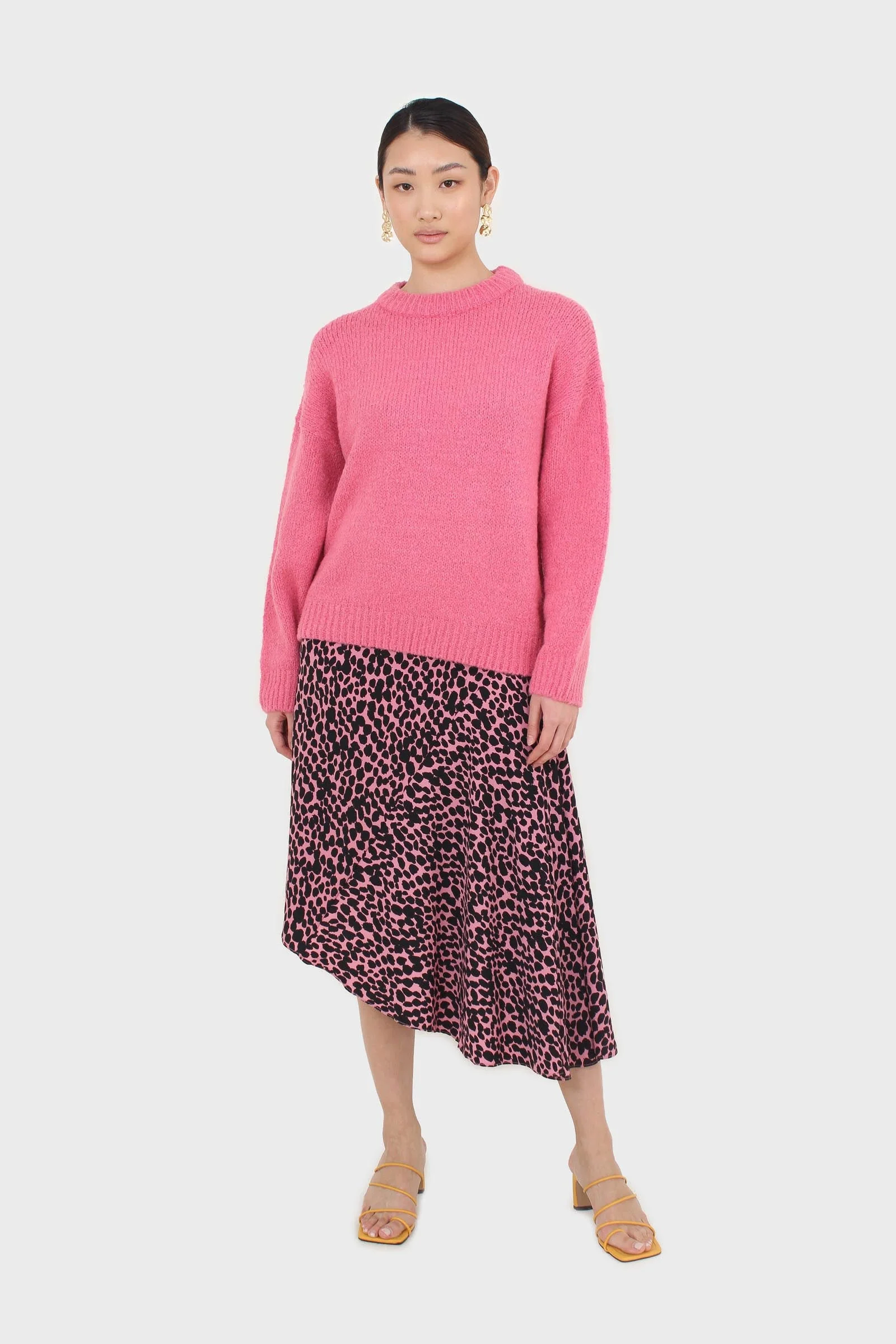 Hot pink oversized crew neck jumper - Image 6