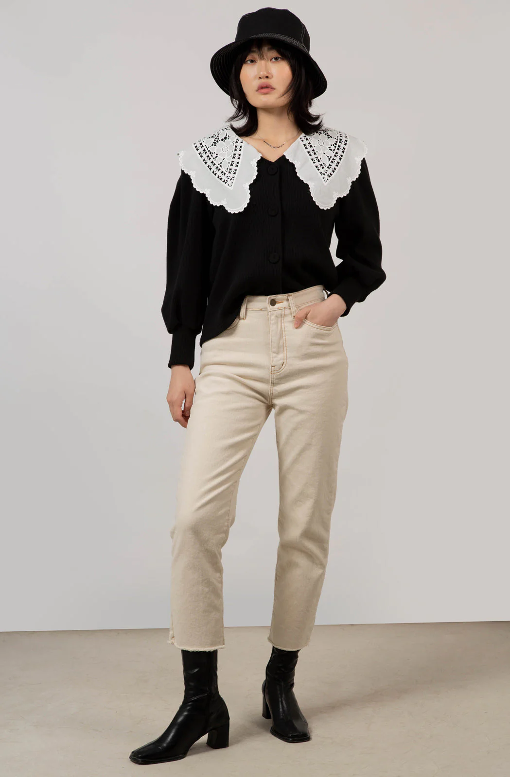 Ivory and beige contrast stitch jeans - 996 - Image 4
