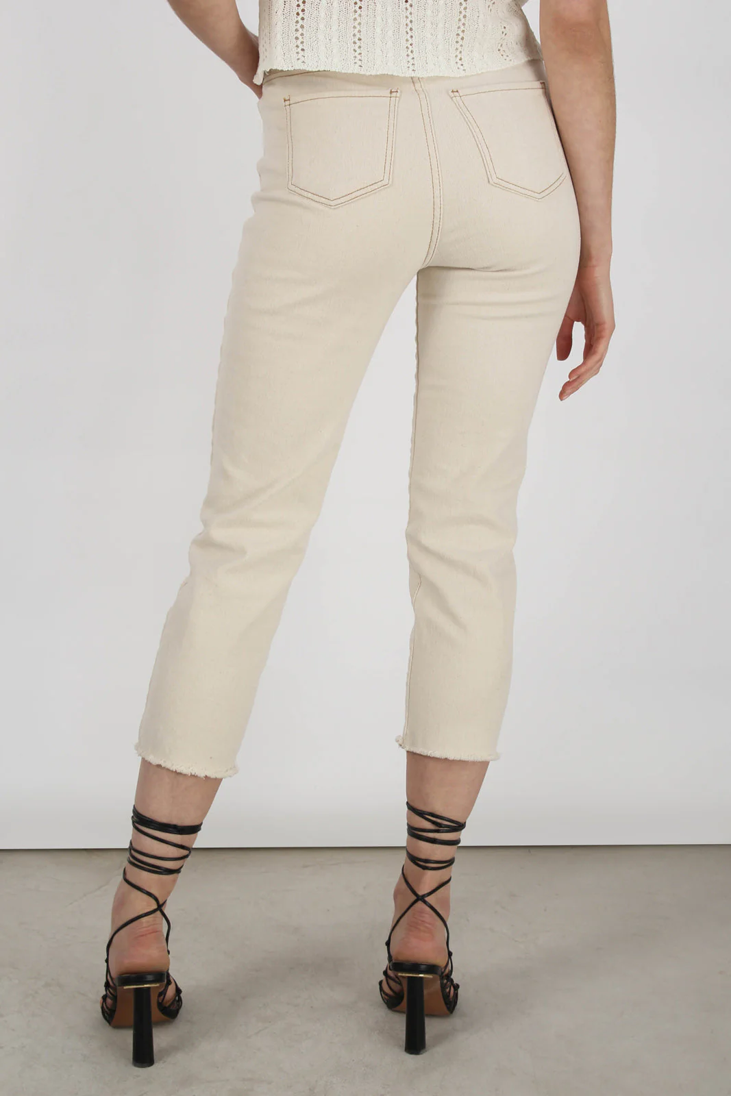 Ivory and beige contrast stitch jeans - 996 - Image 9