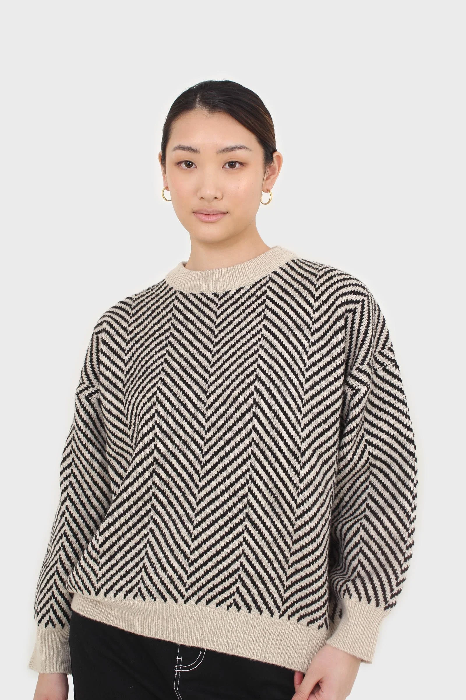 Ivory and black herringbone jumper - Image 5