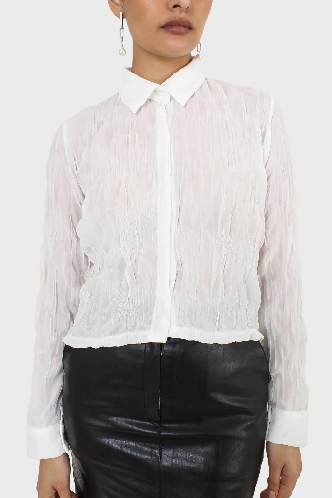 Ivory wrinkle button up blouse - Image 4