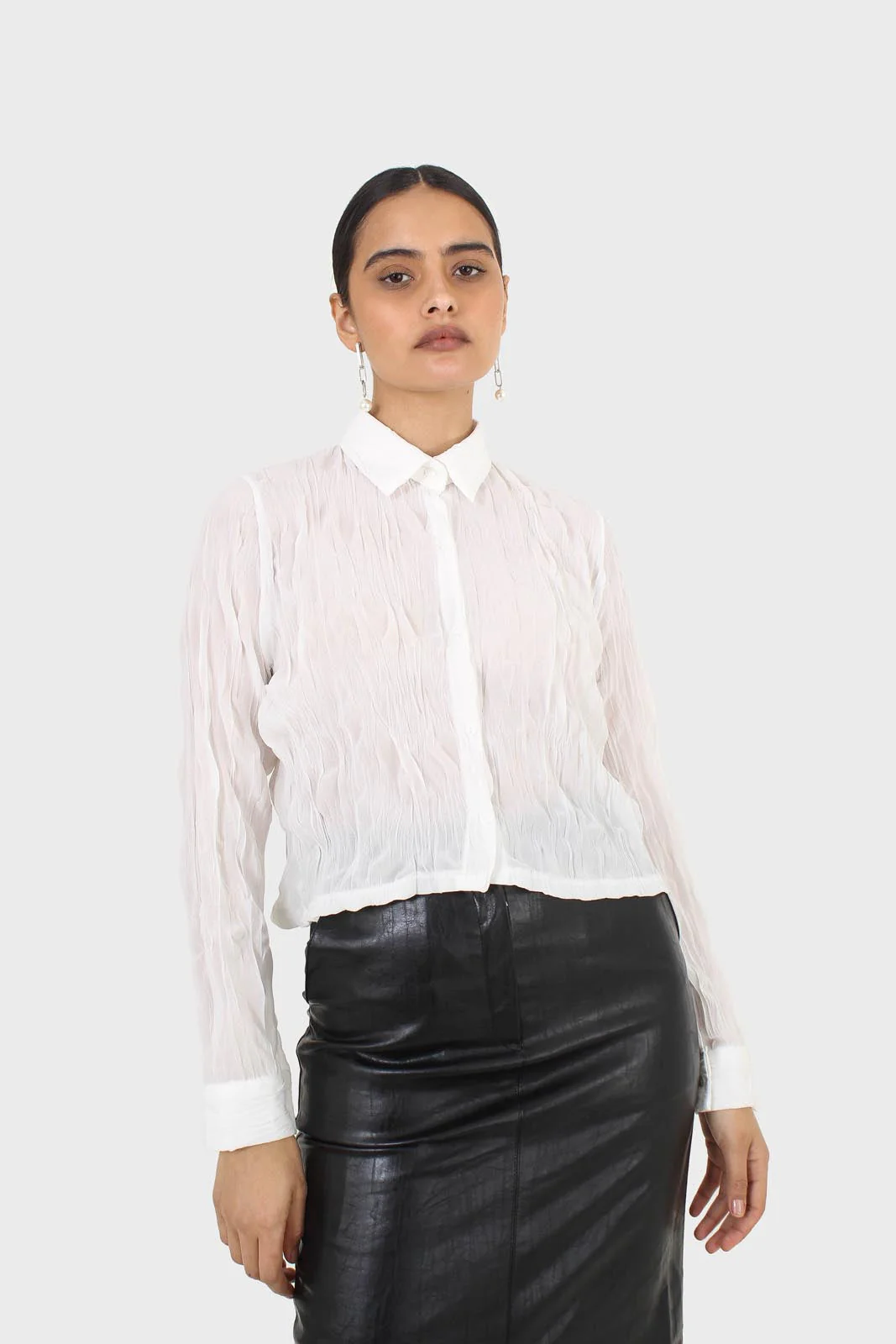 Ivory wrinkle button up blouse - Image 5