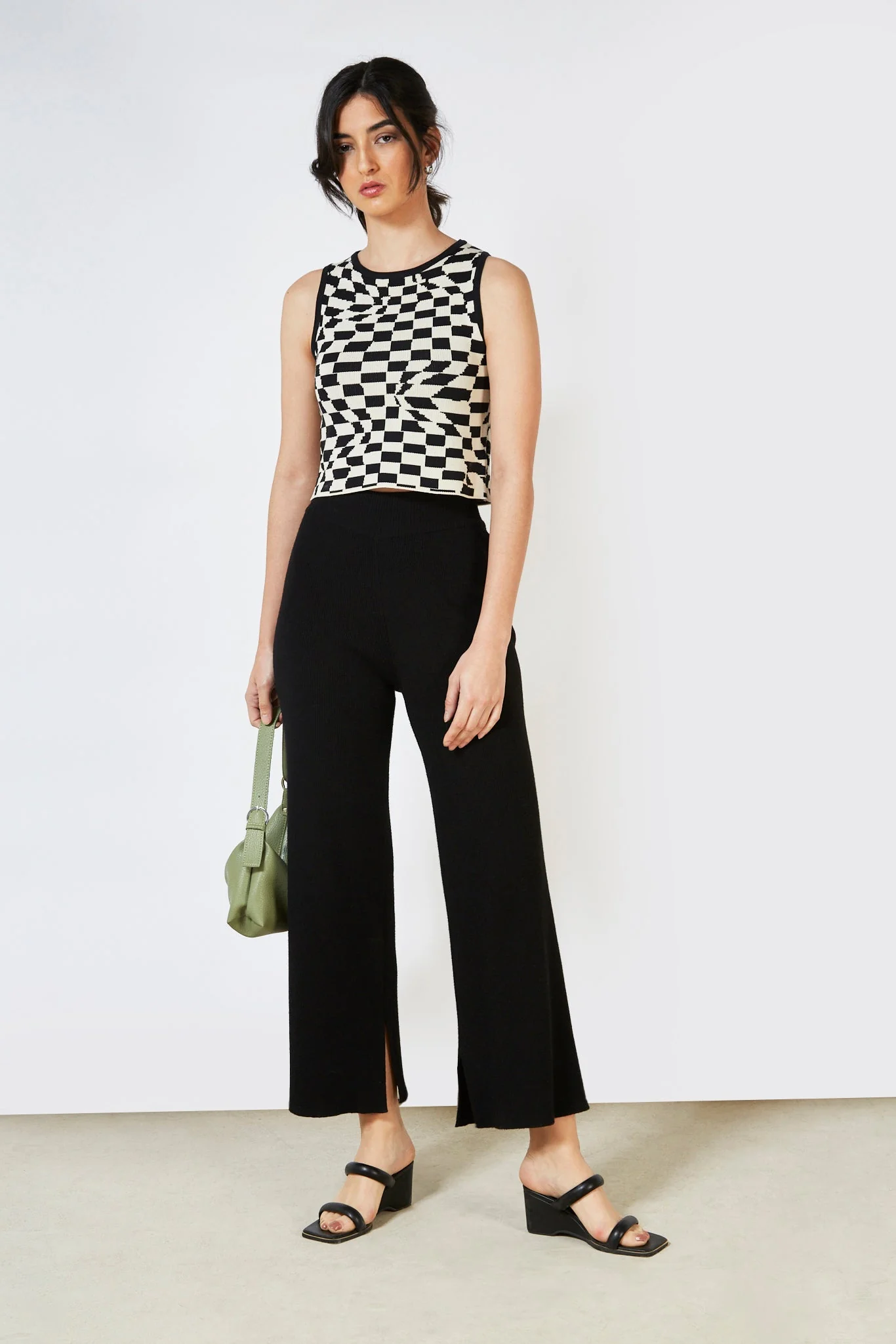 Black and white psychedelic knit tank - Image 5