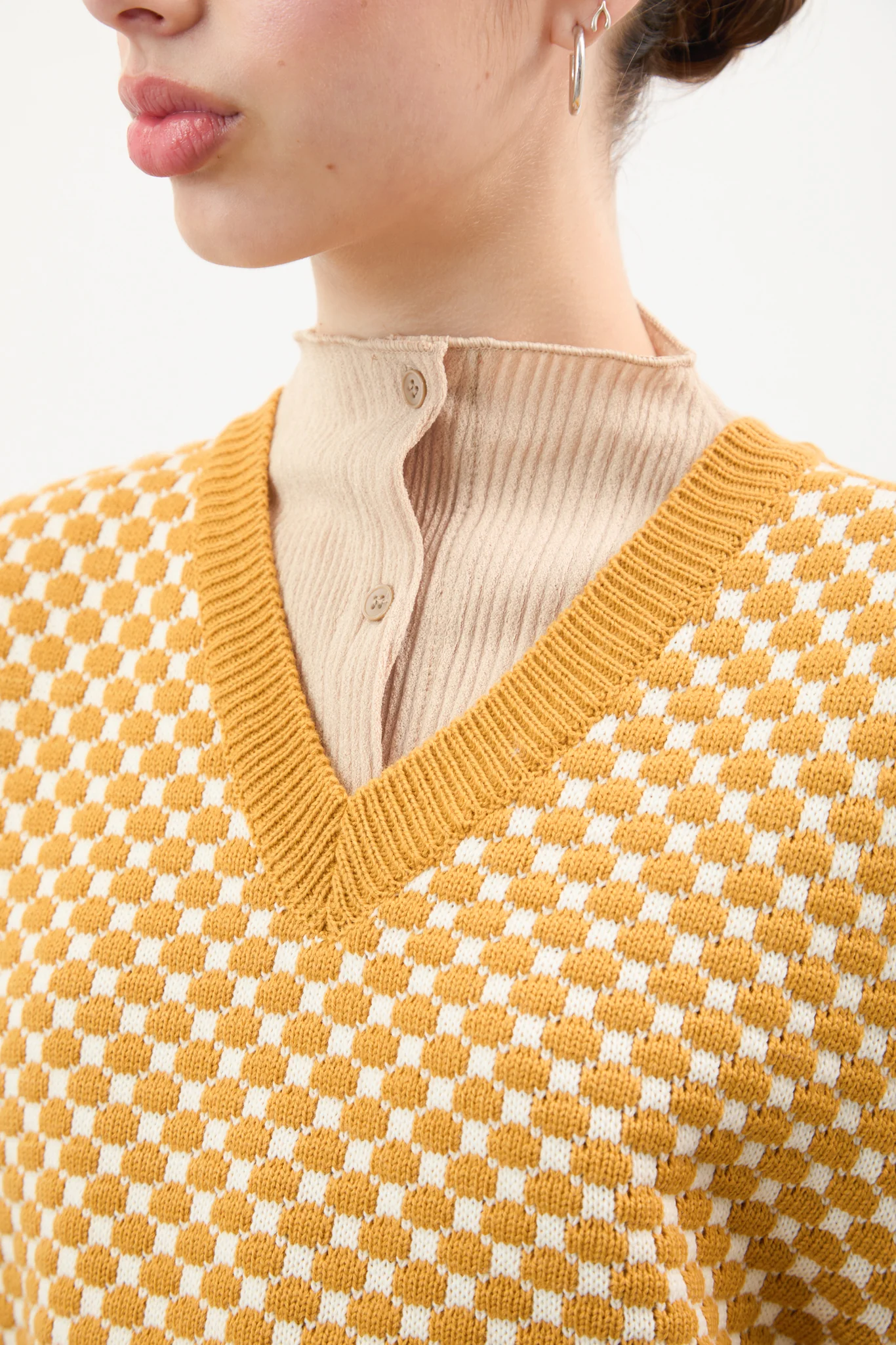Mustard and ivory intarsia dots sweater vest - Image 3