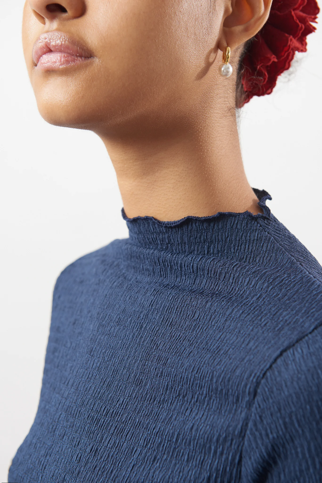 Navy blue textured mock neck top - Image 3