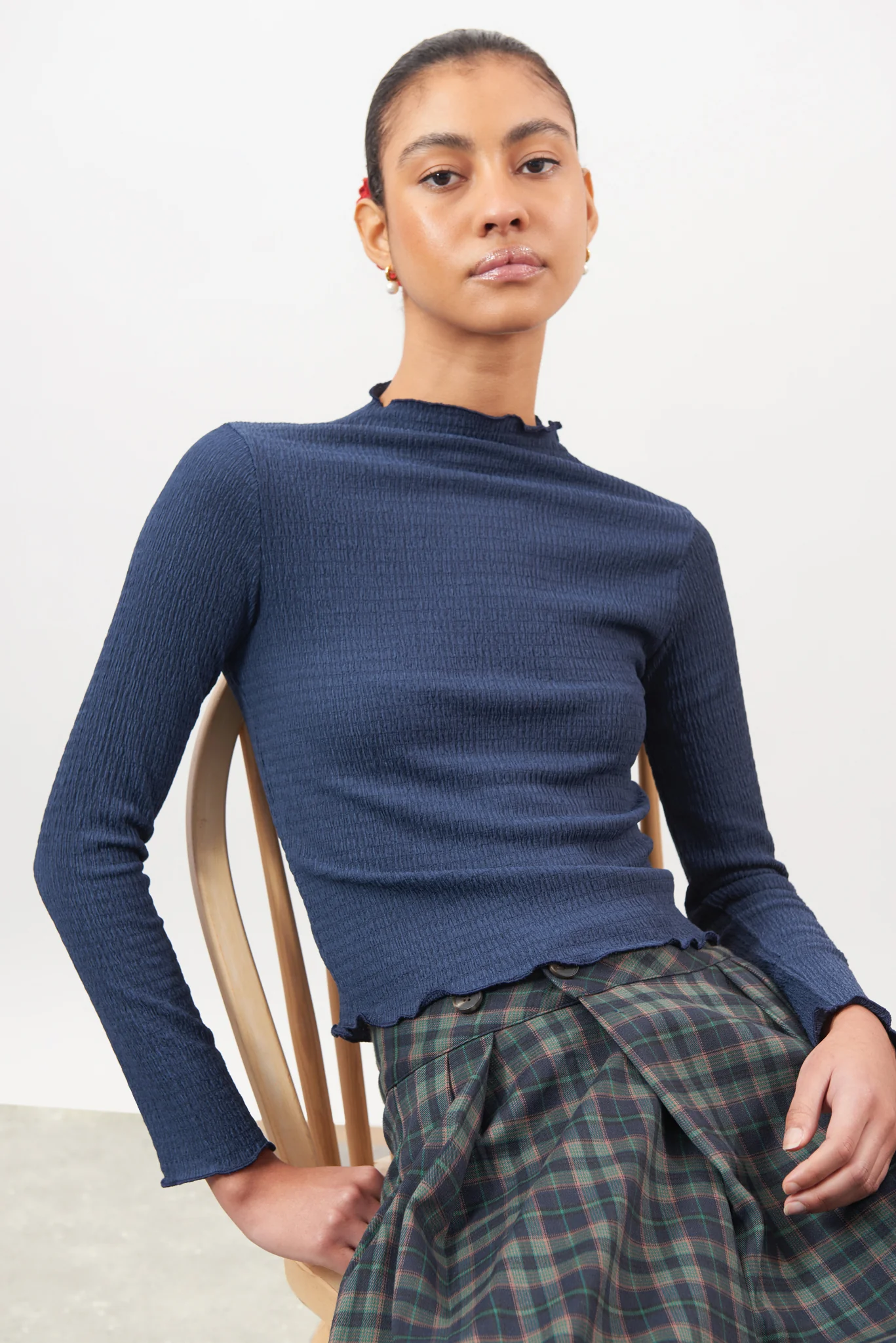 Navy blue textured mock neck top - Image 5