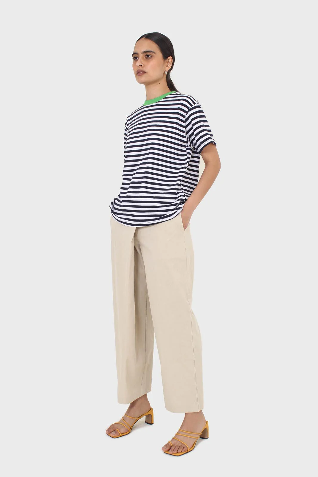 Navy striped green contrast binding tee - Image 4