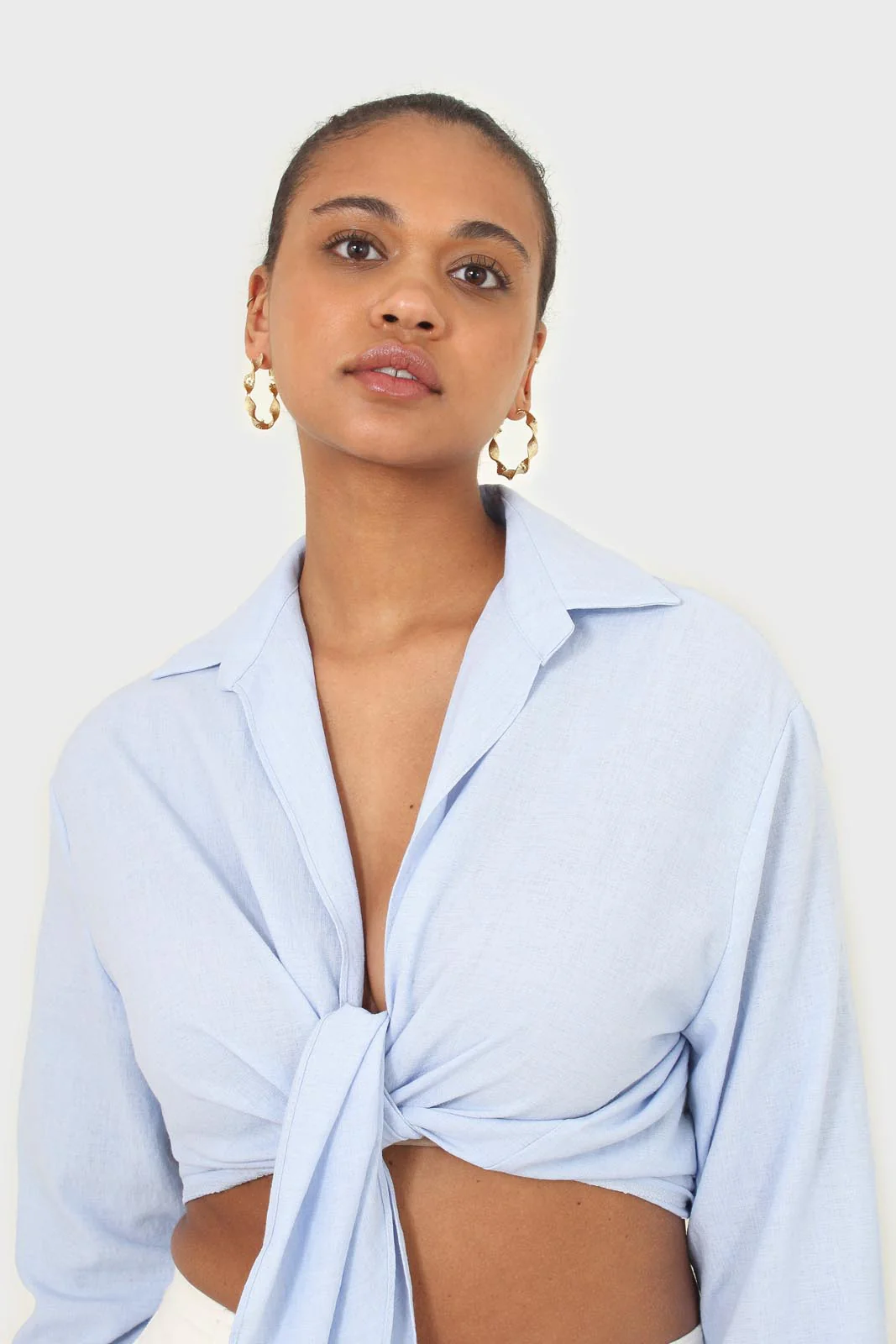Pale blue linen plunging tie front shirt - Image 10