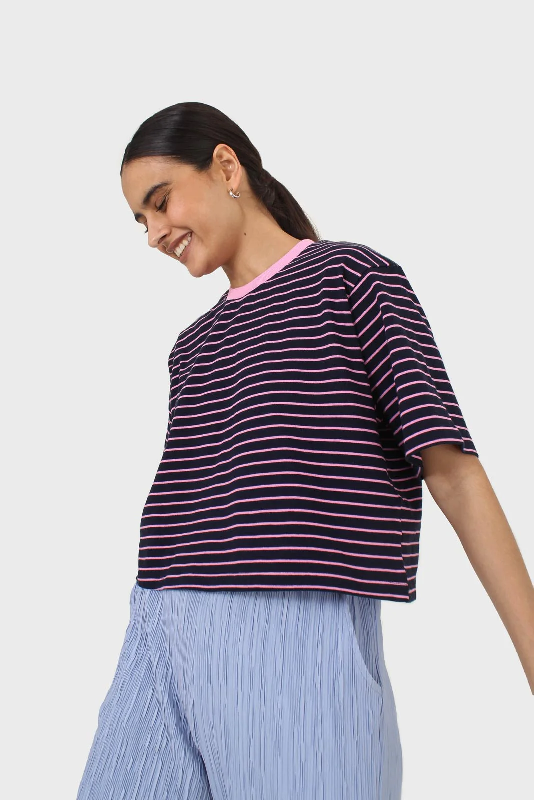 Pink and navy striped contrast binding cropped tee - Image 4