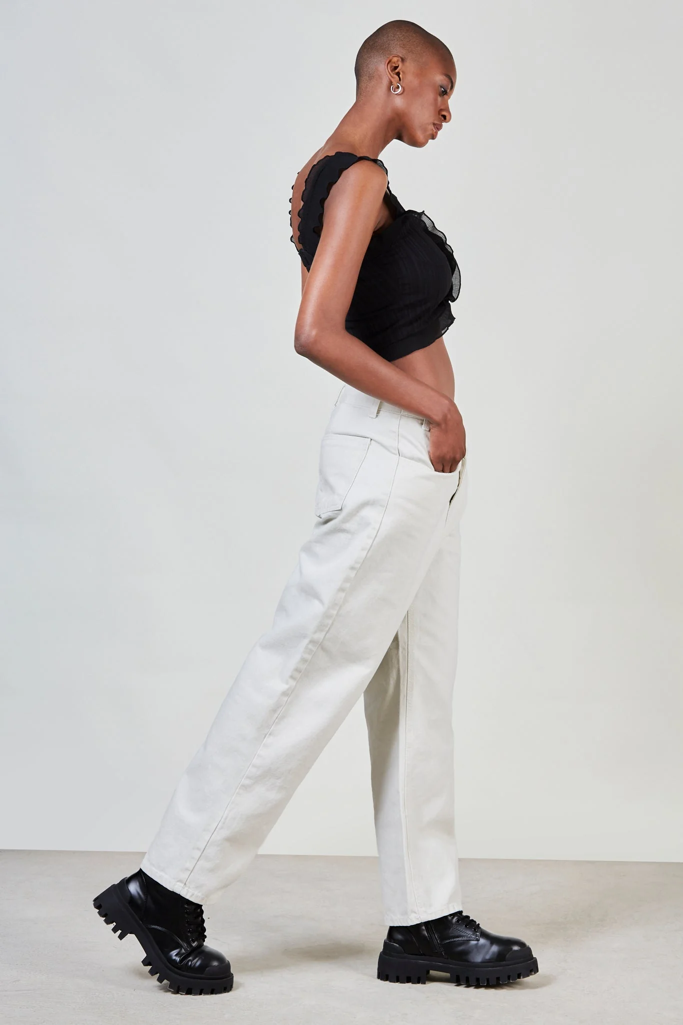 Off white button waist jeans - Image 5