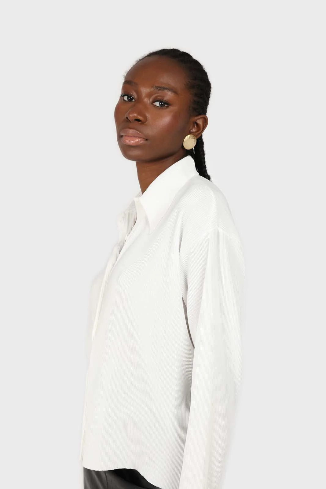 White micro pleated long sleeved shirt - Image 11