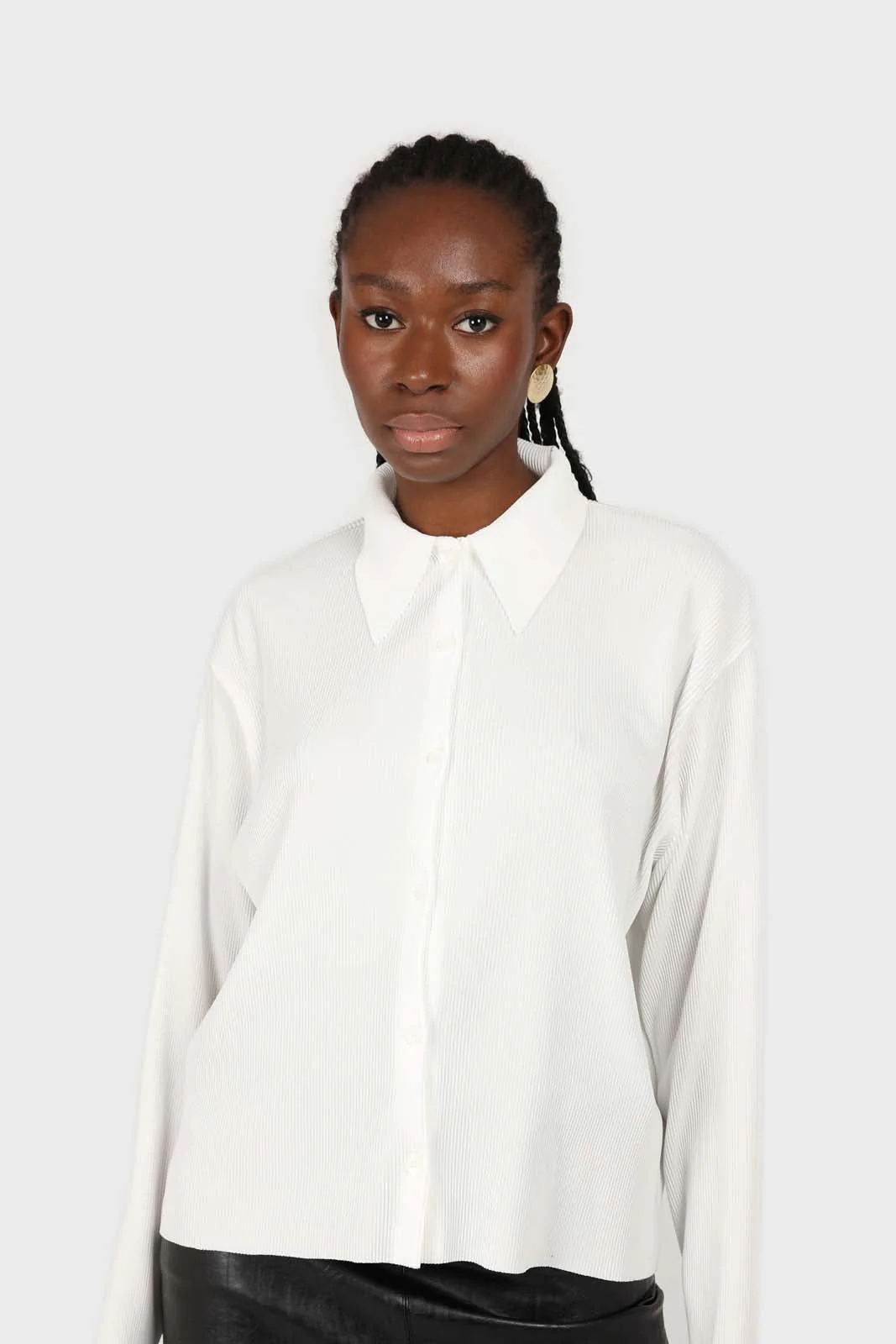 White micro pleated long sleeved shirt - Image 12