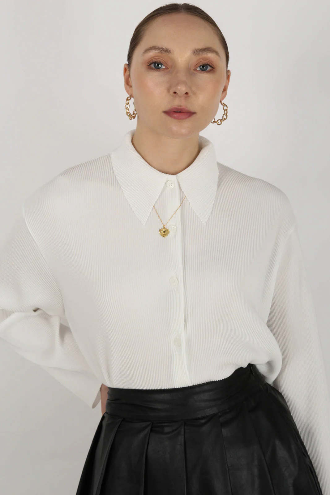 White micro pleated long sleeved shirt - Image 3