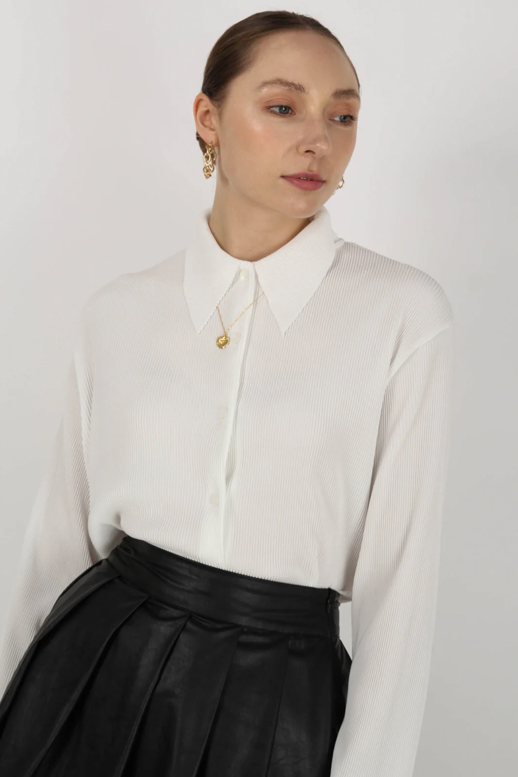 White micro pleated long sleeved shirt - Image 6