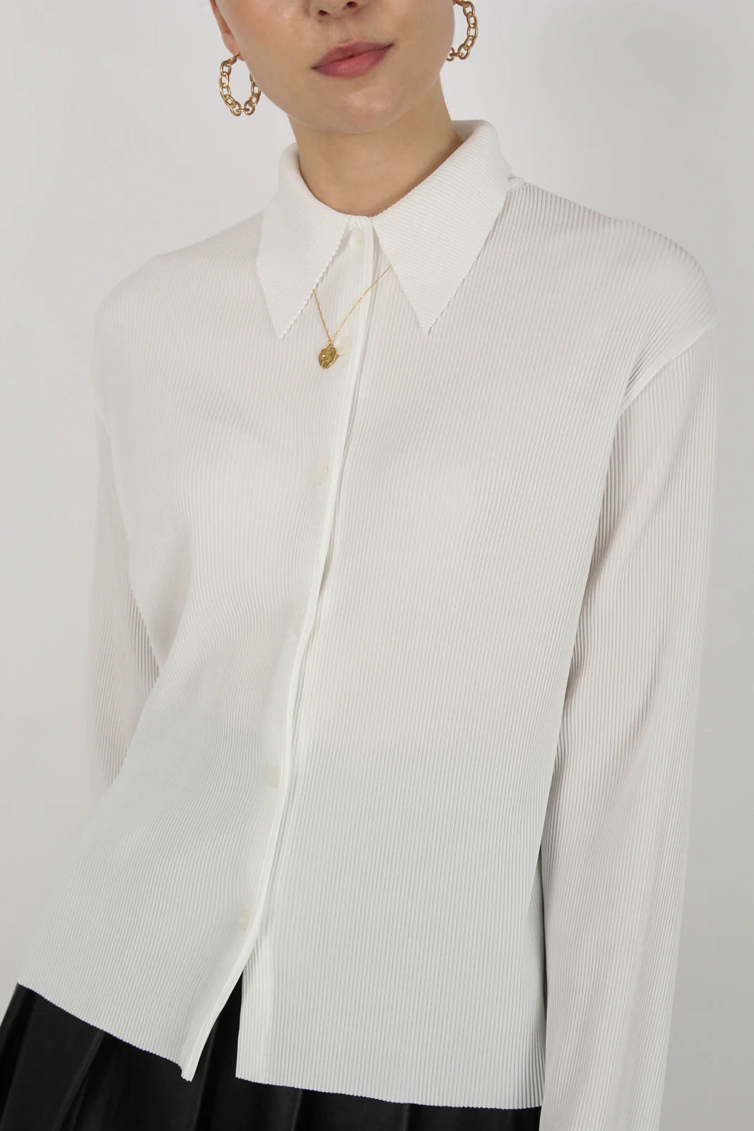 White micro pleated long sleeved shirt - Image 7